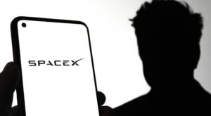 SpaceX Explores $5 Billion IPO Investment Talks With Saudi Fund