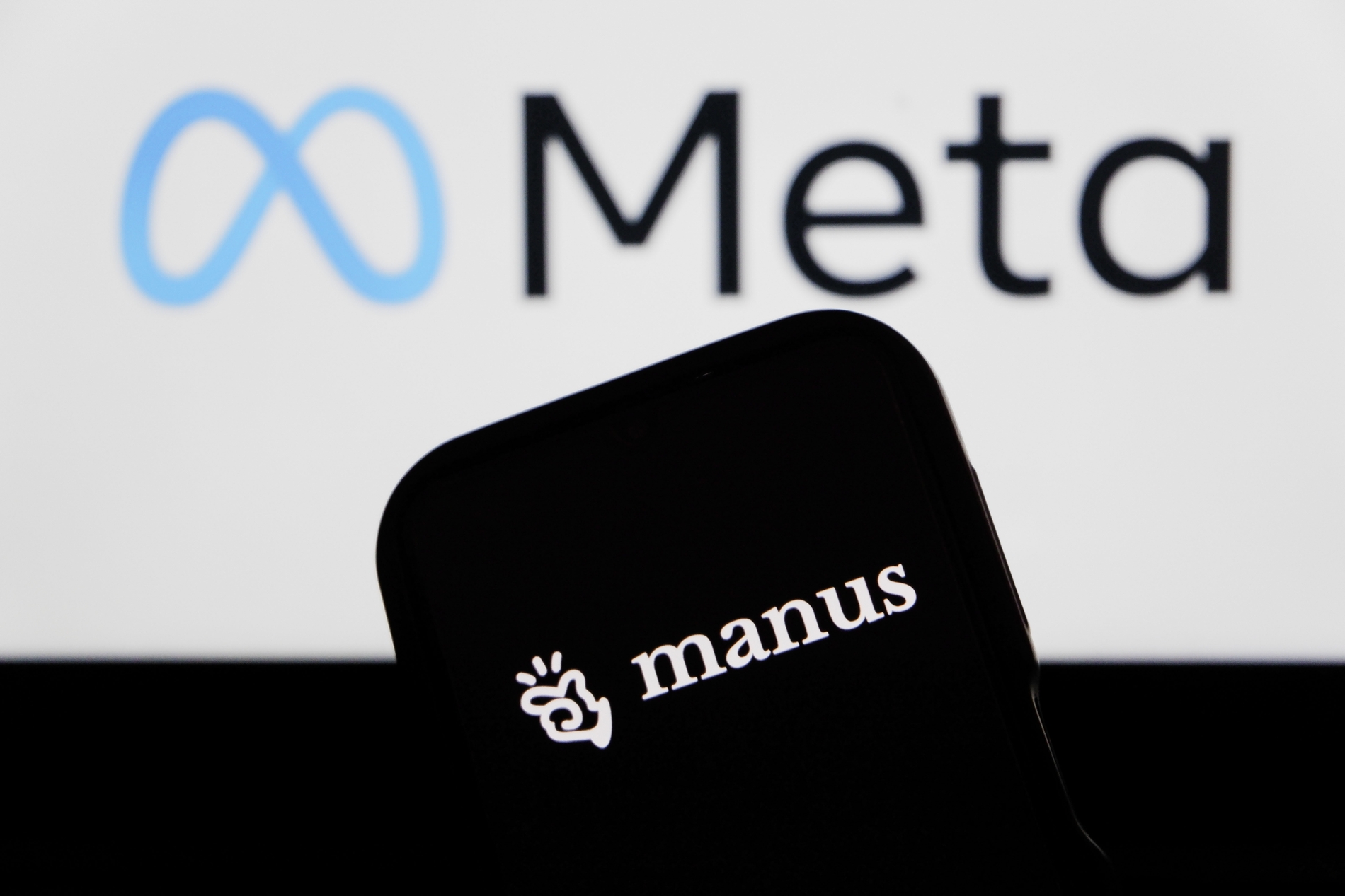 China Halts Meta's $2 Billion Manus AI Deal