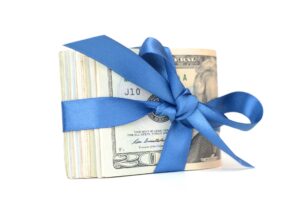 How Much Cash Can You Gift Your Family Without IRS Paperwork in 2026