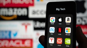 Mag 7 Sheds $2.3 Trillion Amid AI Spending Fear, Yet Chip Stocks Keep Climbing