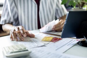 Is Paying a Credit Card from Another Credit Card a Smart Move?